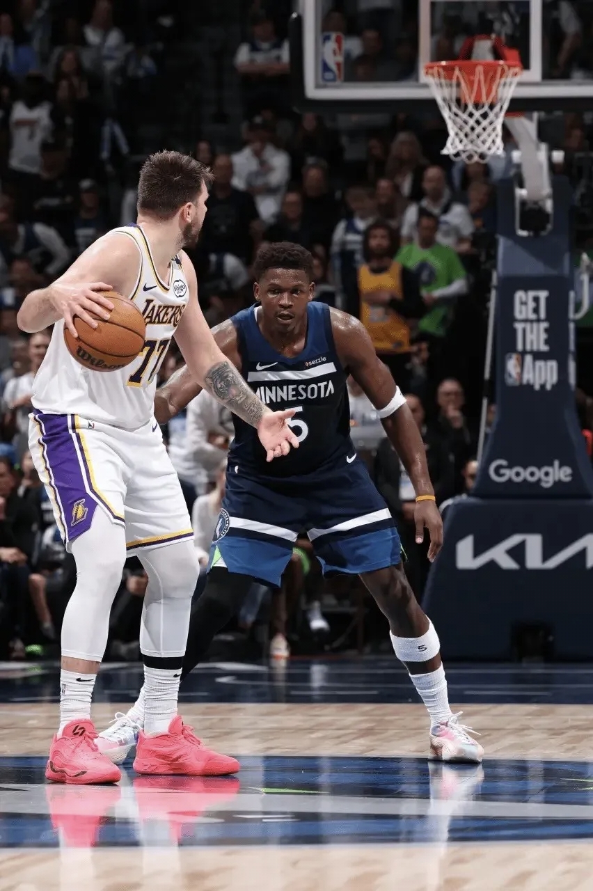 爱游戏体育-赛地聚焦：NBA常规赛今夜热度飙升；马赛队长鼓劲；信心回归；训练强度明显提升的简单介绍