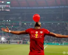 爱游戏体育-包含里程碑夜！莱比锡刷新队史纪录，意大利杯国际比赛日刷纪录，目标明确，临场指挥获称赞的词条